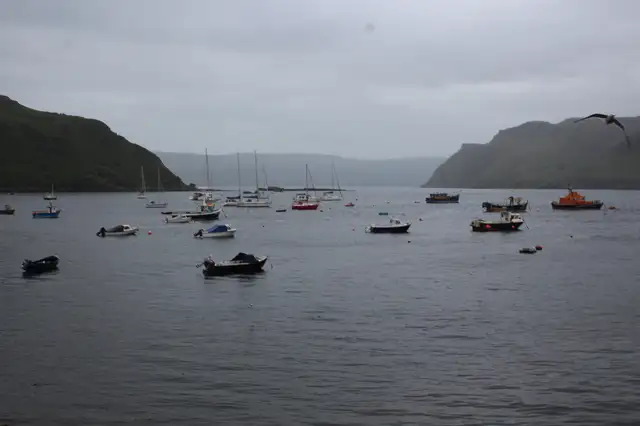 private kleine Schiffe und Boote im Hafen